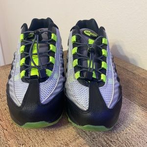 AIR MAX 95 HZ GS 'BLACK VOLT'